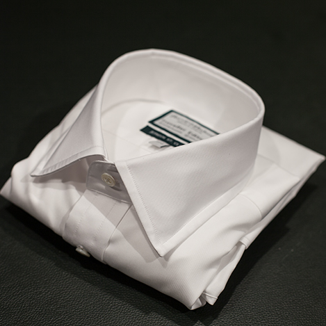 How to fold a shirt for packing